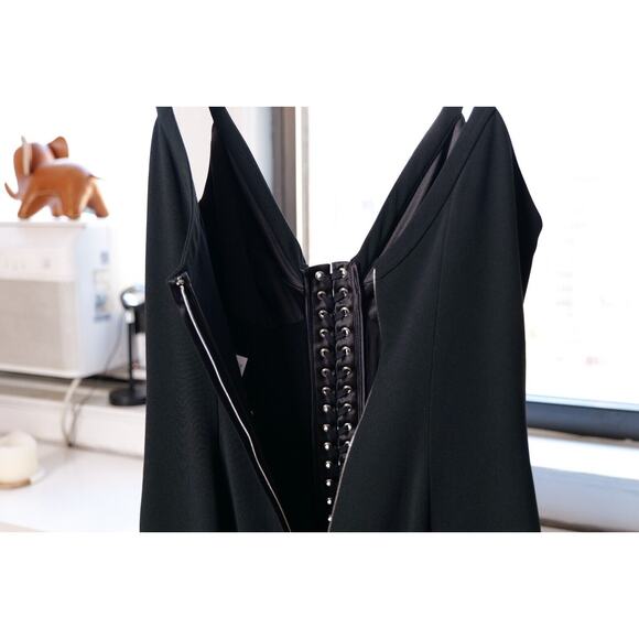 Dolce & Gabbana Cady Lace-up Bodycon S/S 2019 Runway Dress (IT46) RRP $3,215 - Picture 9 of 12